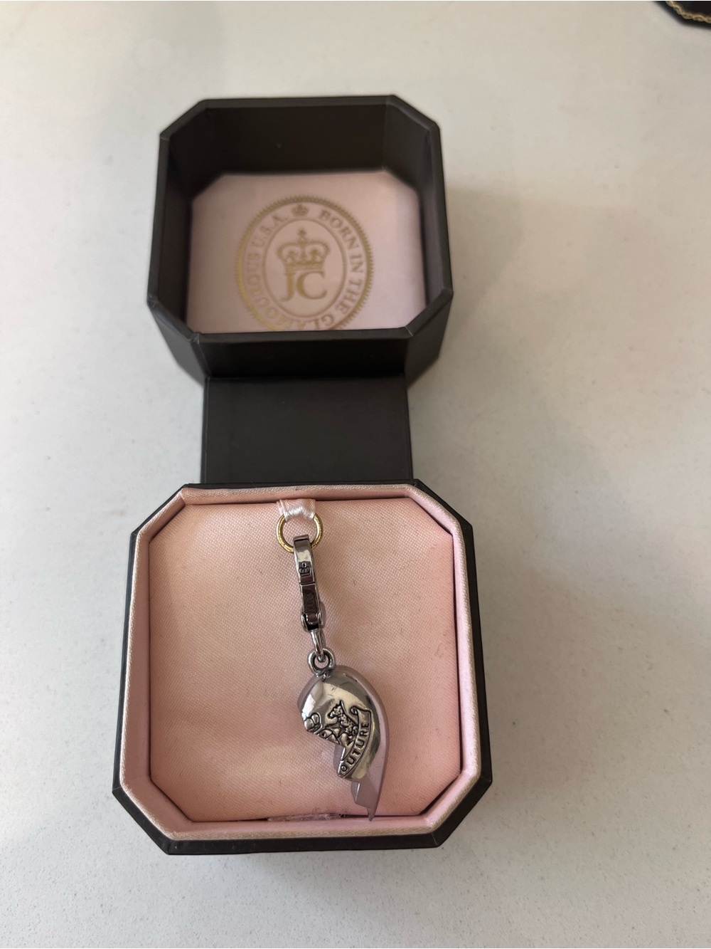 Juicy couture silver charm pendant best friend right side heart y2k friendship